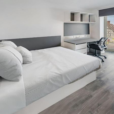 For Students Only Studios At Chapter White City In London Luaran gambar